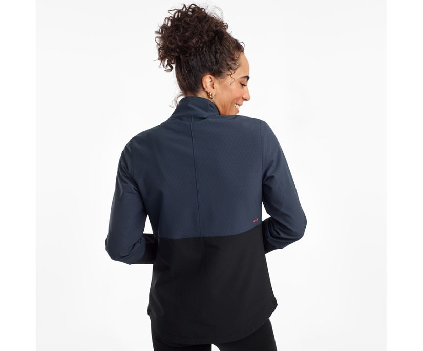 Black Women's Saucony Bluster Jackets | DPSNE5698