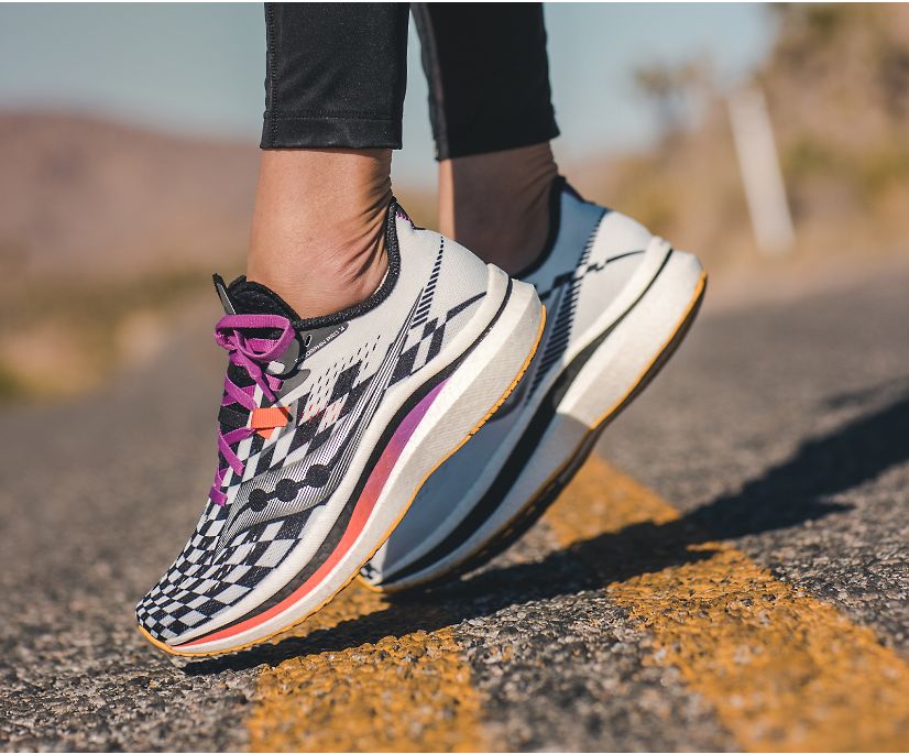 Light Grey / Black Women's Saucony Endorphin Pro 2 Running Shoes | ETAJQ7549