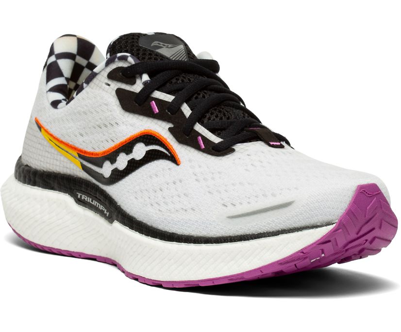 Silver / Black Women's Saucony Triumph 19 Running Shoes | YZLXI8246