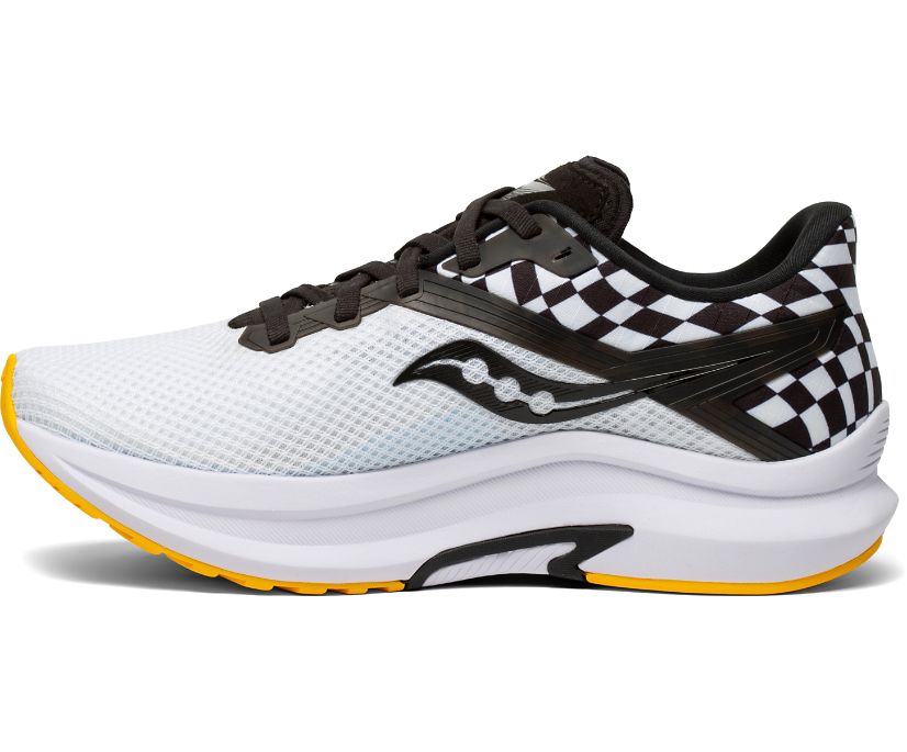 White / Black Women's Saucony Axon Running Shoes | UJGHE1803