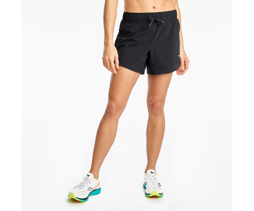 Black Women's Saucony Outpace 5" Shorts | FGRSA7360