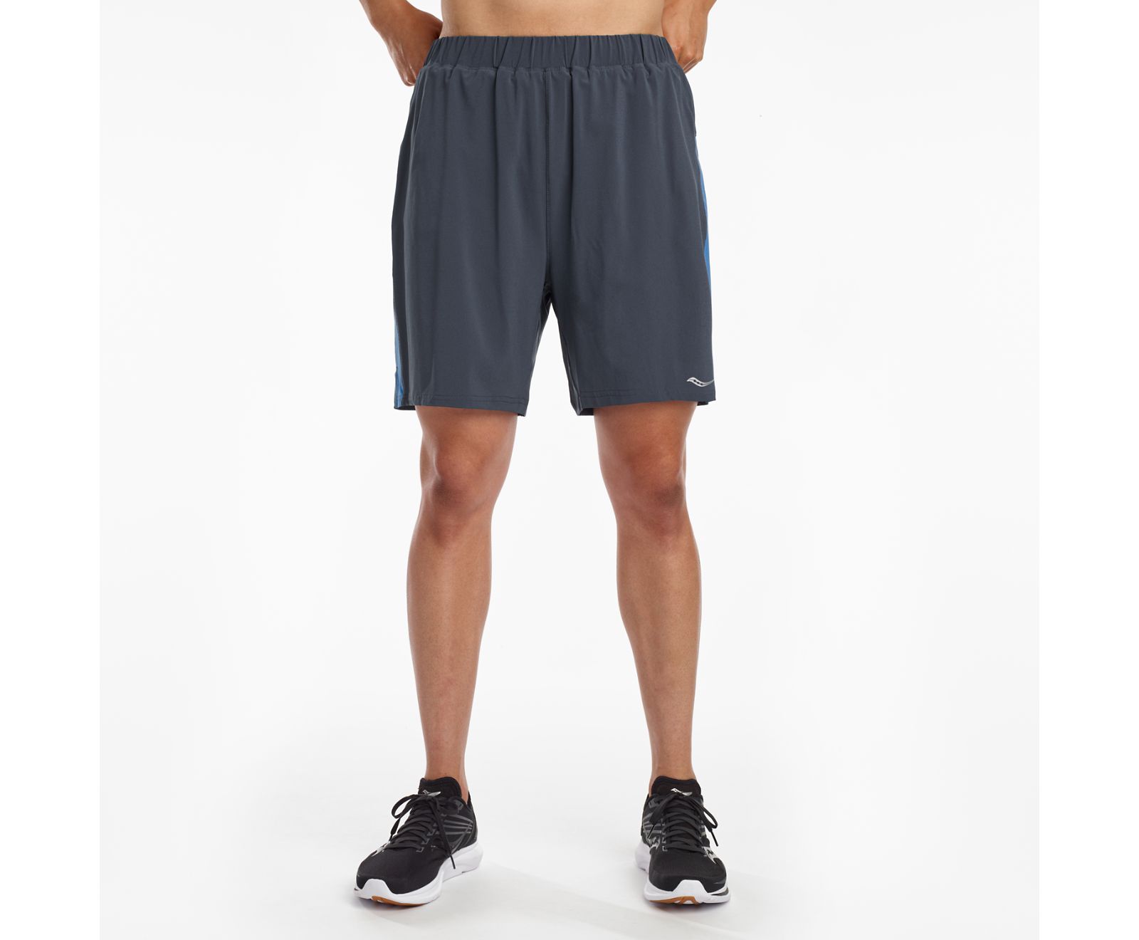 Blue Men's Saucony Outpace 7" Shorts | OHELV0567