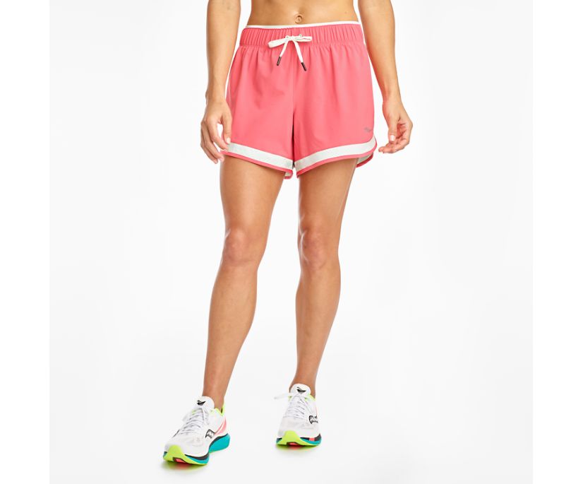 Coral Women's Saucony Outpace 5" Shorts | MIOYH2103