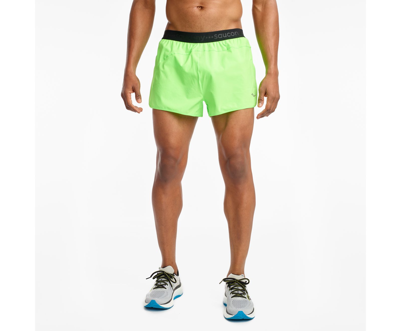 Light Green Men's Saucony Outpace 2.5" Split Shorts | JUKOP4658